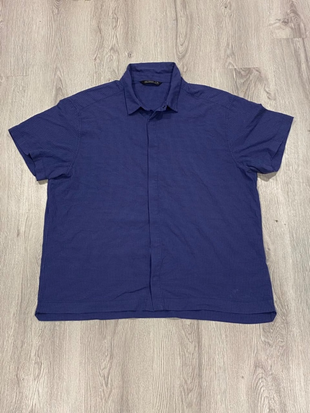 Arc'teryx Men's XXL Blue Grid Pattern Short Sleeve Button Down Shirt